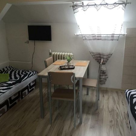 Guesthouse Zuzana Spacince Exteriér fotografie